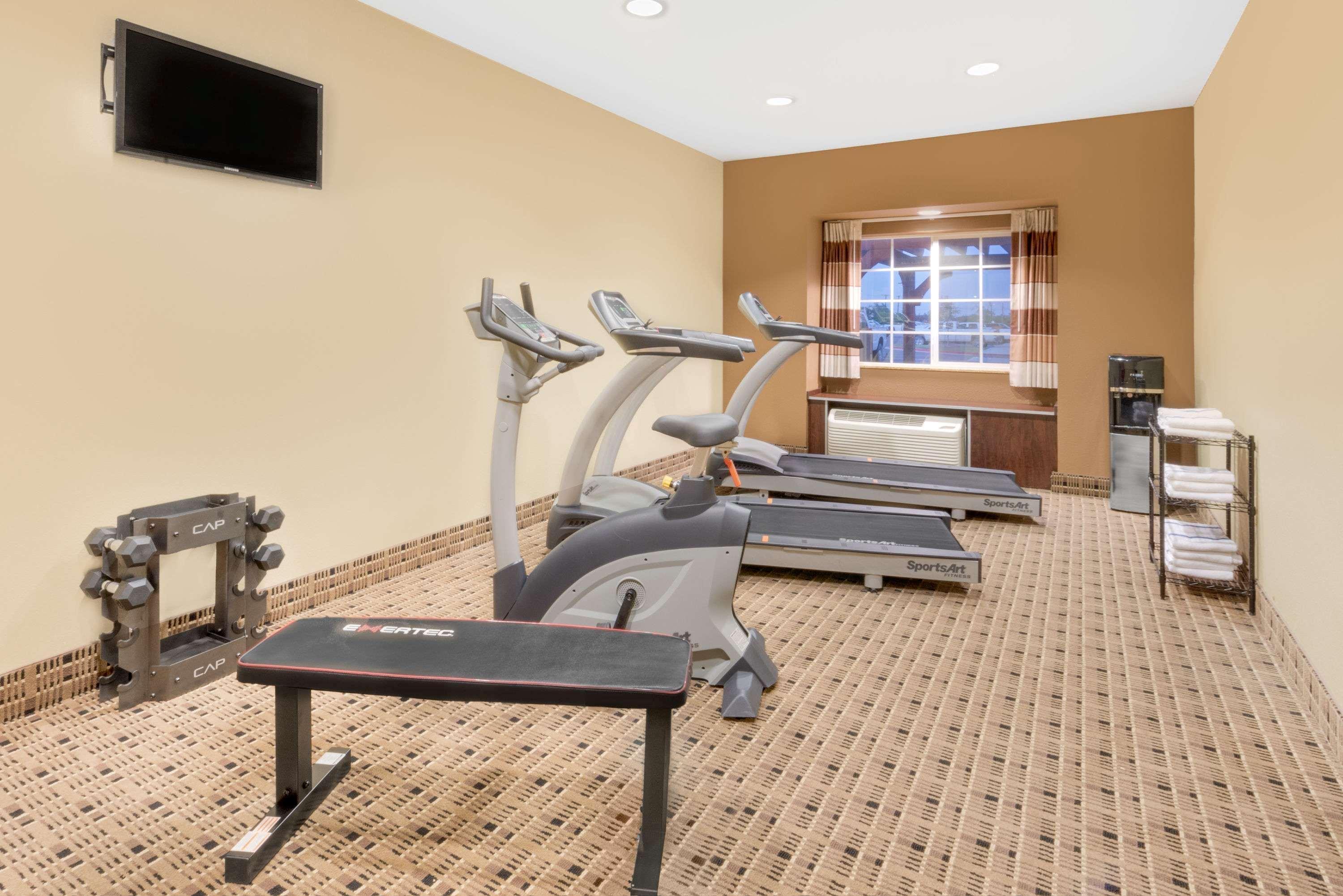 Microtel Inn & Suites By Wyndham Midland Extérieur photo
