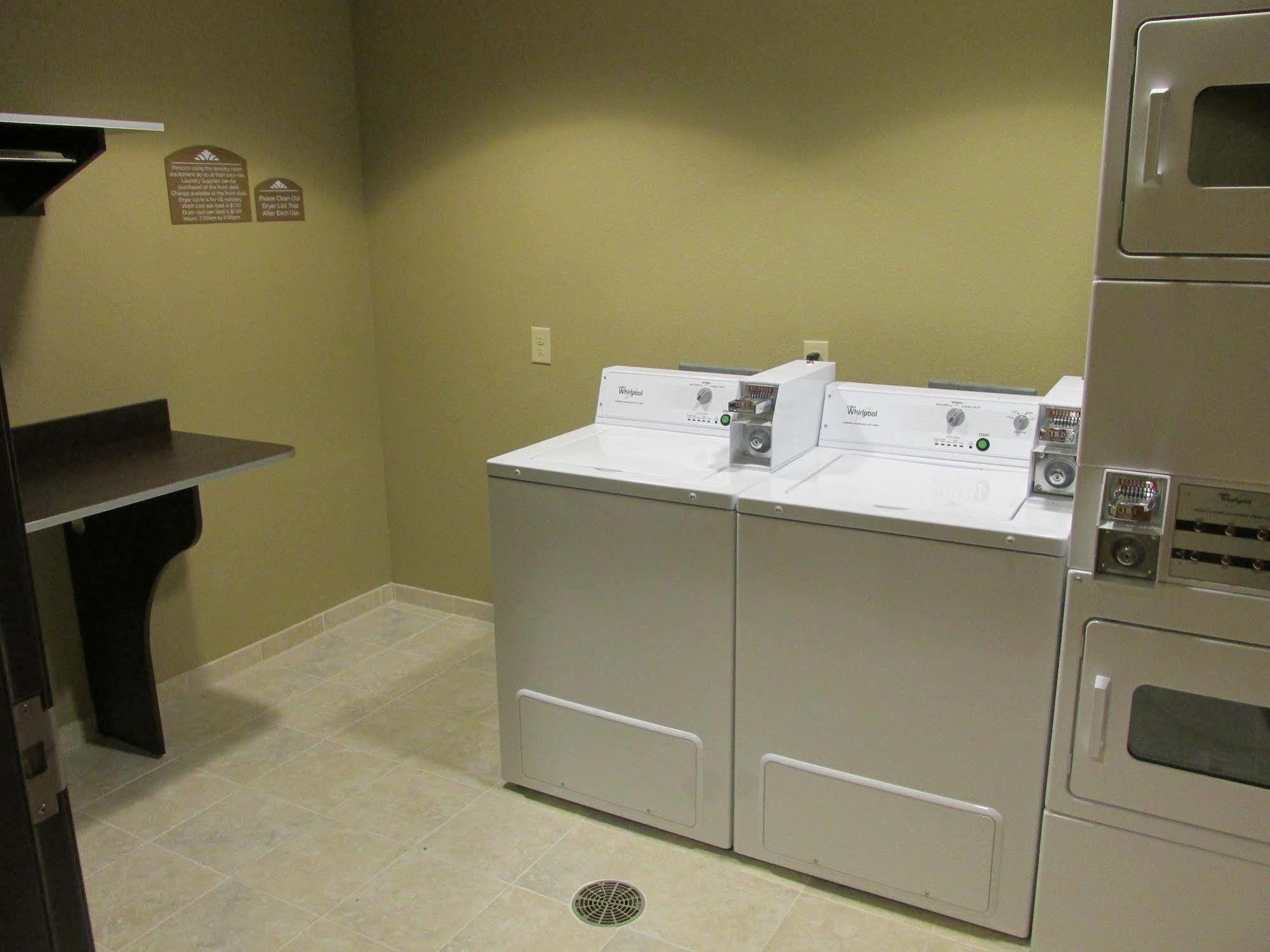 Microtel Inn & Suites By Wyndham Midland Extérieur photo