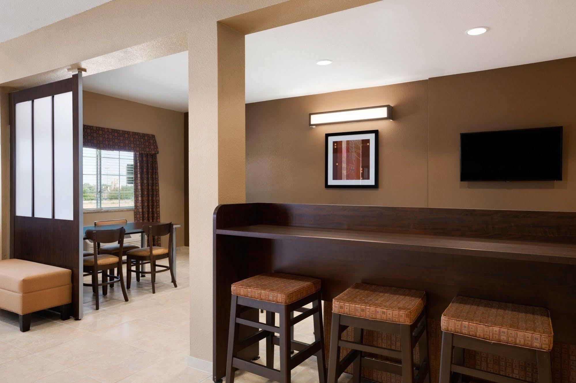 Microtel Inn & Suites By Wyndham Midland Extérieur photo