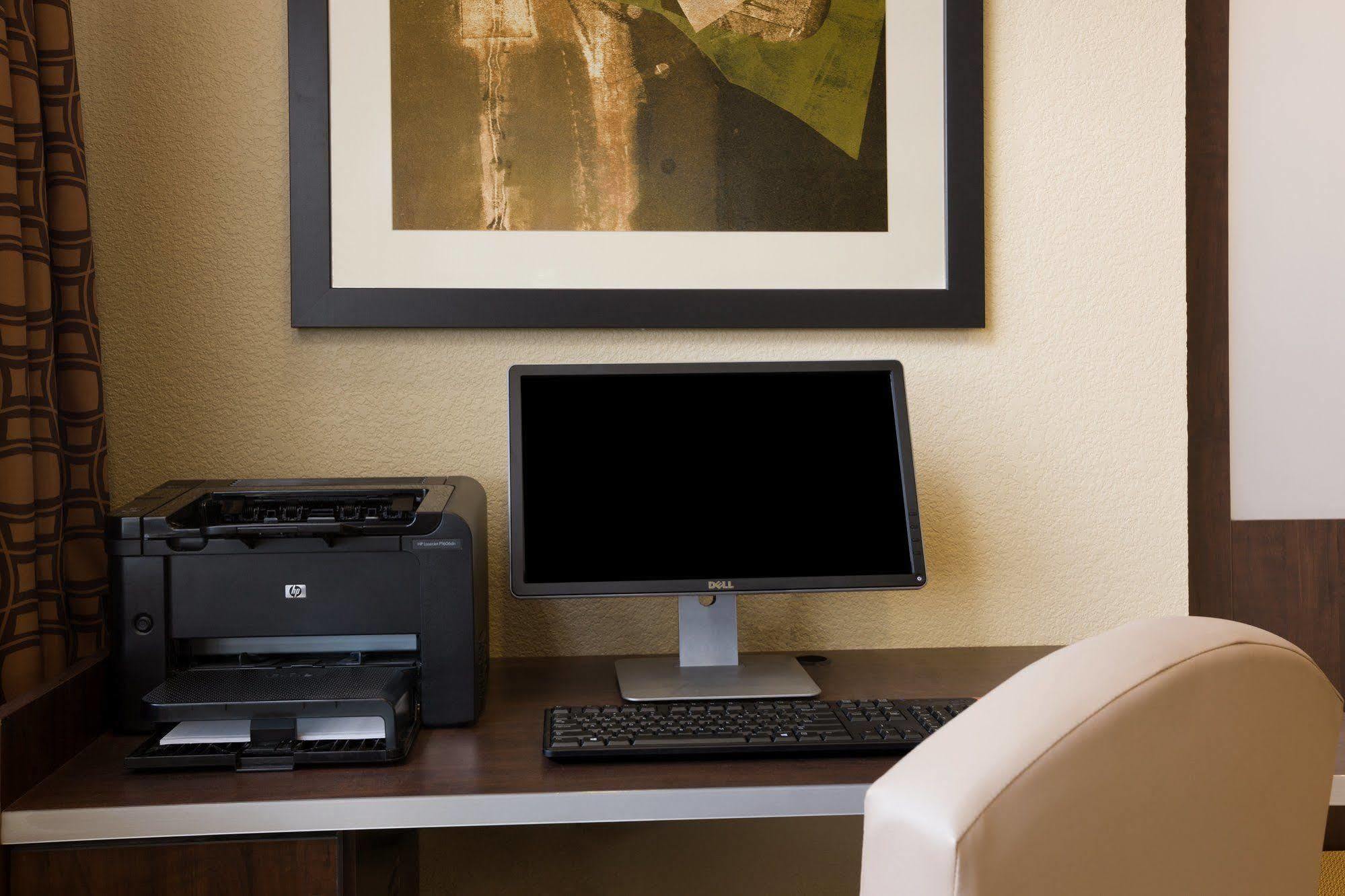 Microtel Inn & Suites By Wyndham Midland Extérieur photo